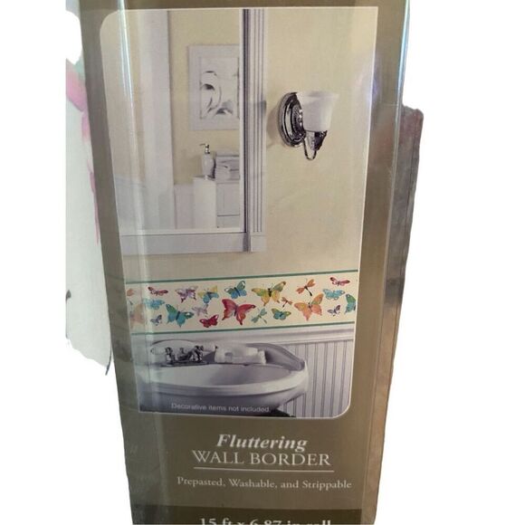 Fluttering Butterfly Wall Border Home Decor Decorations - Picture 3 of 6